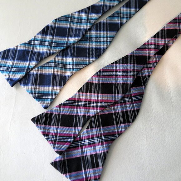 SUMMER GIVE AWAY SALE! Pair Silk Bow Ties - Picture 1 of 3
